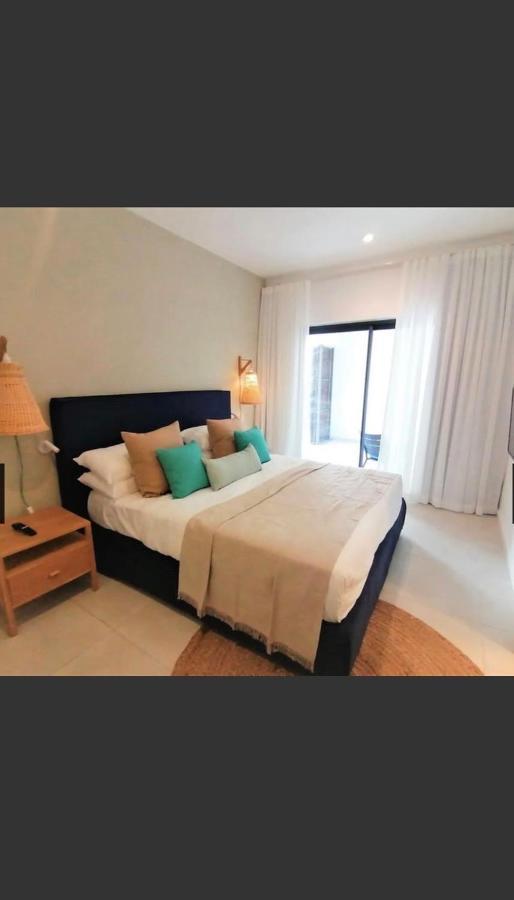 Eastern Blue Beachfront Luxury Apartment Poste Lafayette 외부 사진