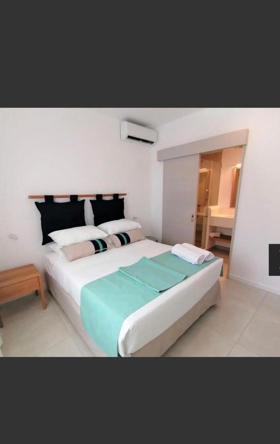 Eastern Blue Beachfront Luxury Apartment Poste Lafayette 외부 사진