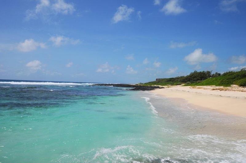 Eastern Blue Beachfront Luxury Apartment Poste Lafayette 외부 사진